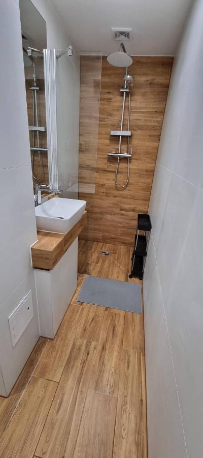 Tatarak Domki Na Mazurach - Apartament Z Duzym Tarasem Nad Jeziorem Walpusz Stare Kiejkuty Exterior photo